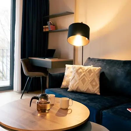 Spreeblau Royal Mit Eigenem Balkon Apartment *